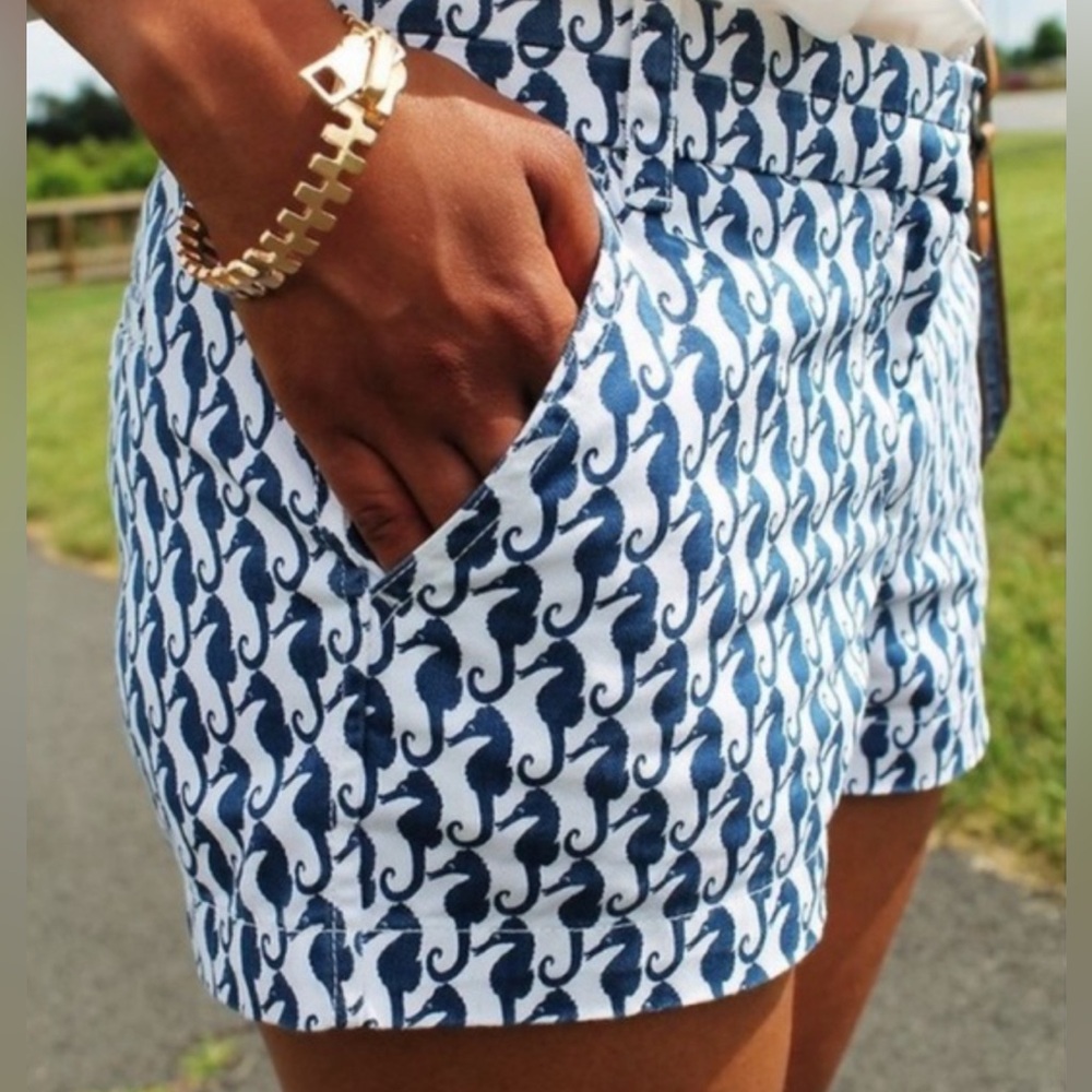 J. Crew Chino Short in Seahorse size 6 blue and white